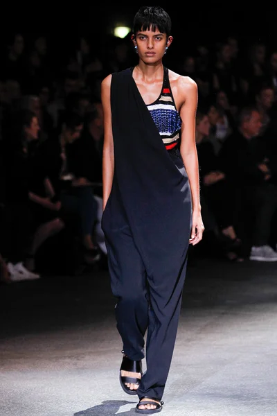 Look 42